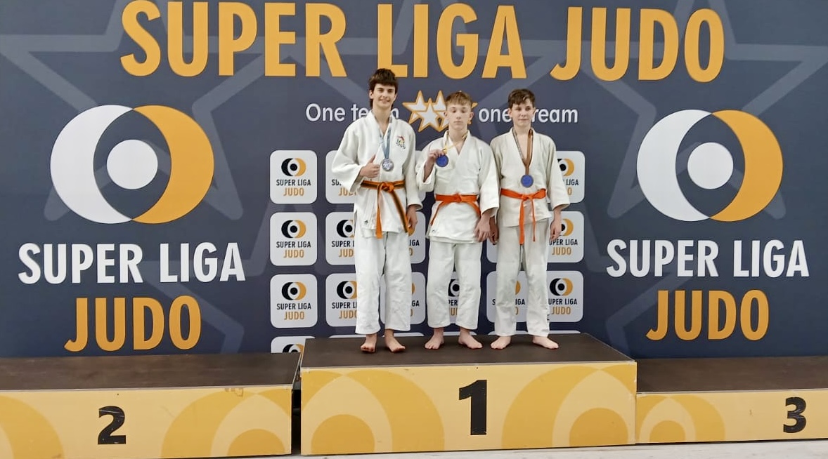 20251029_194714076_iOS 20251029_194714076_iOS