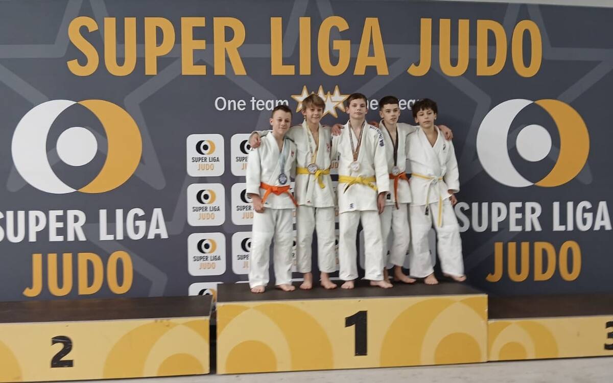 20251029_194805022_iOS 20251029_194805022_iOS